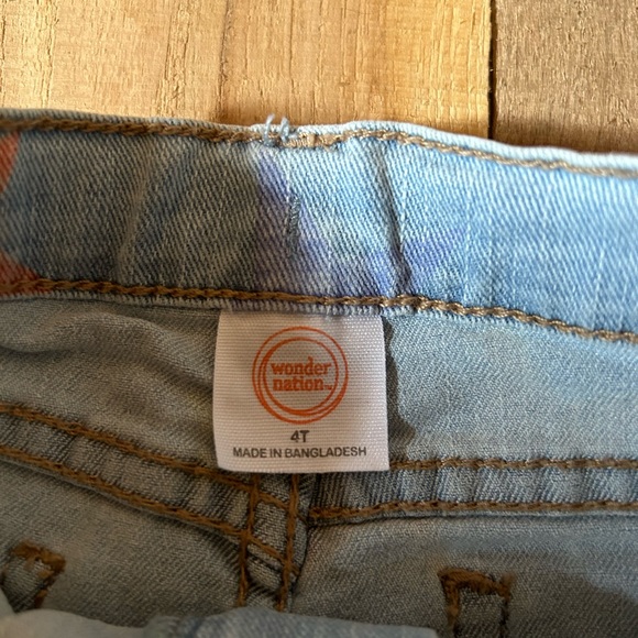 Little Girl’s Denim Star Shorts - Picture 3 of 4